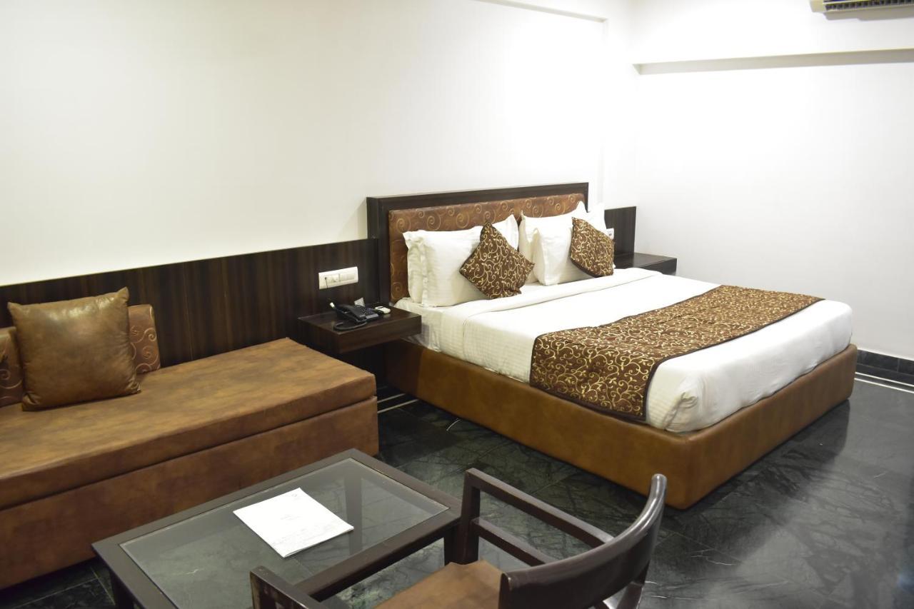Shilpi Hill Resort Szaputara Kültér fotó