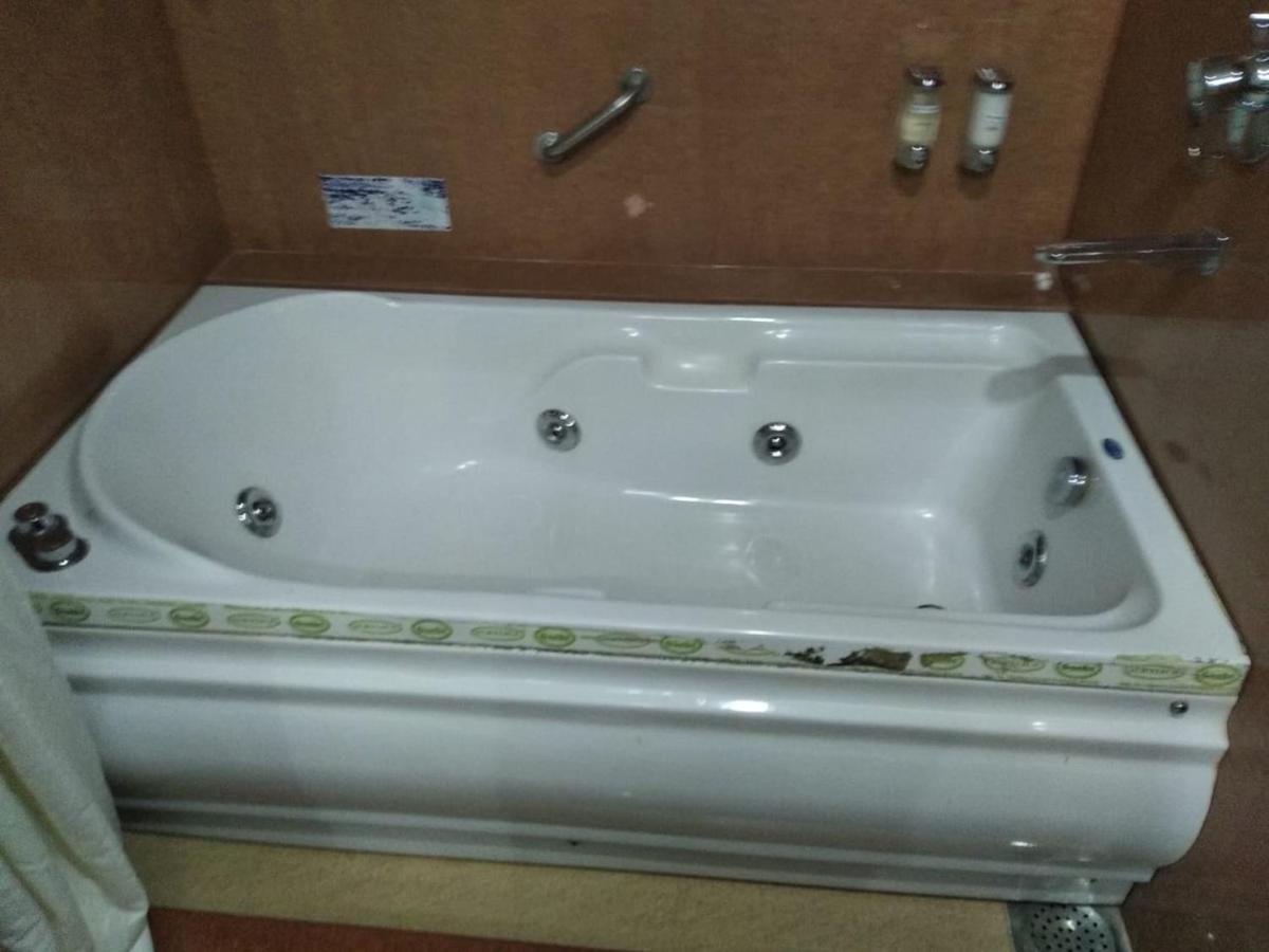 Shilpi Hill Resort Szaputara Kültér fotó
