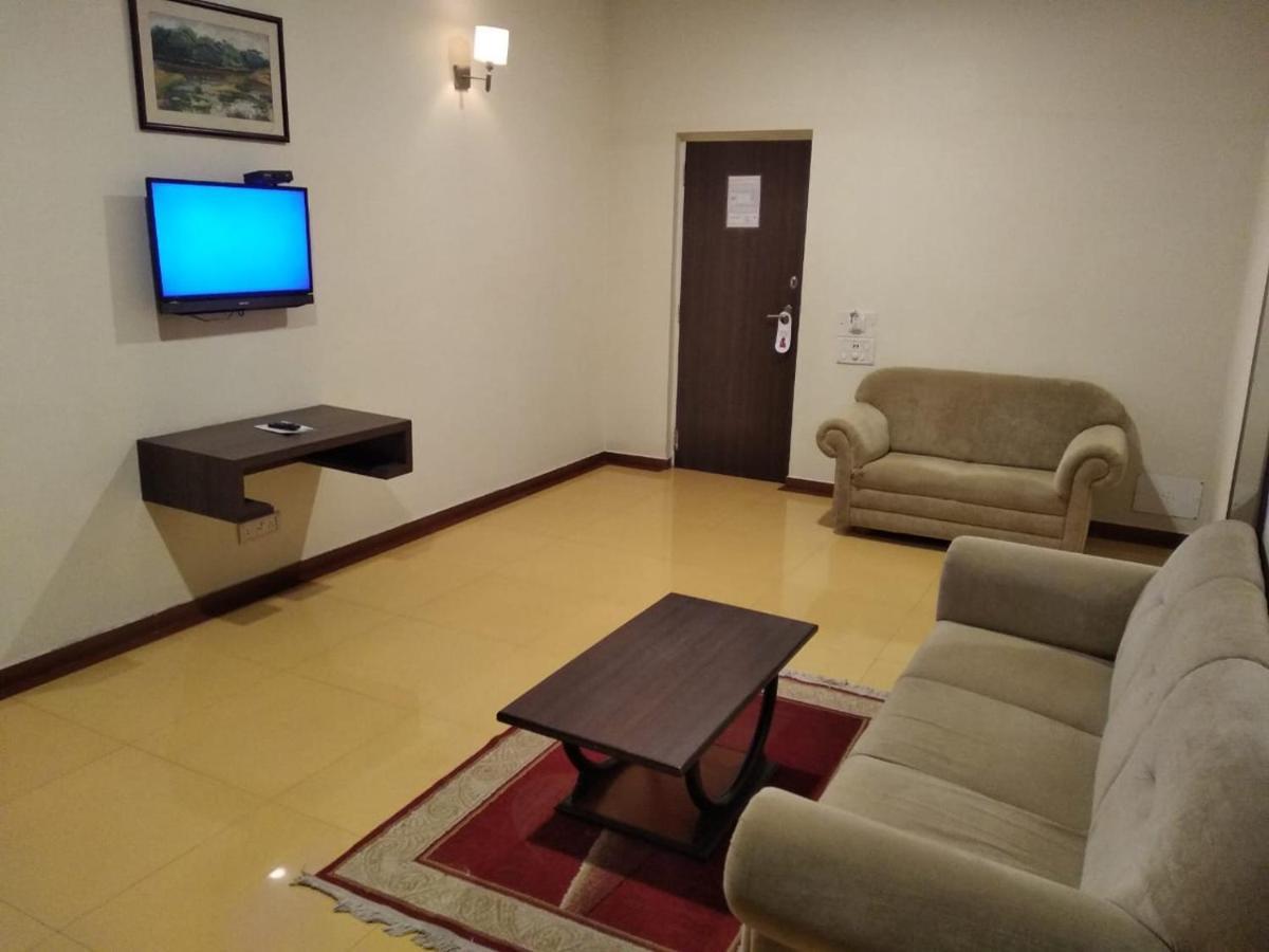 Shilpi Hill Resort Szaputara Kültér fotó