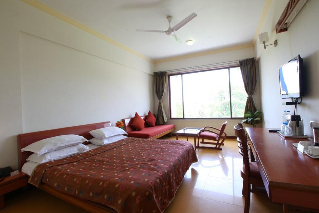 Shilpi Hill Resort Szaputara Szoba fotó